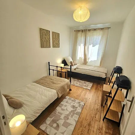 Japandi, T3 Avec Garage, Stade & Hopitaux Apartmán